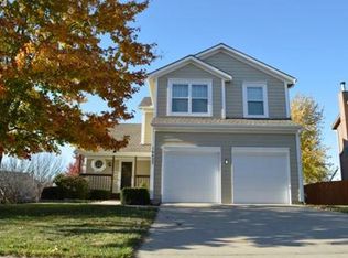 16622 W 154th St, Olathe, KS 66062