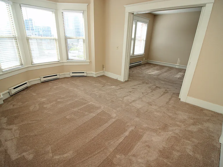 The Summit Arms Apartments — Photo 14