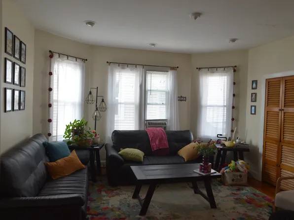 (undisclosed Address), Somerville, MA 02145