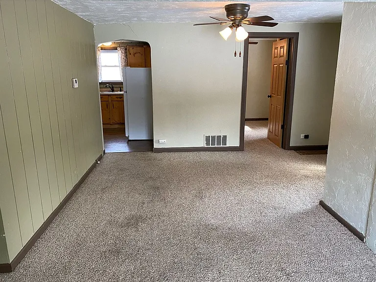 266 Chellis St — Photo 9