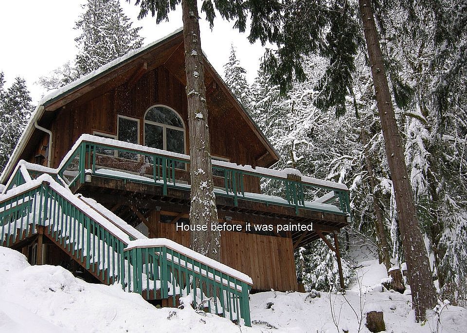 2nd image of 200 NE Emerald Canyon Rd
