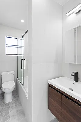 Rented by Platinum Properties | media 14