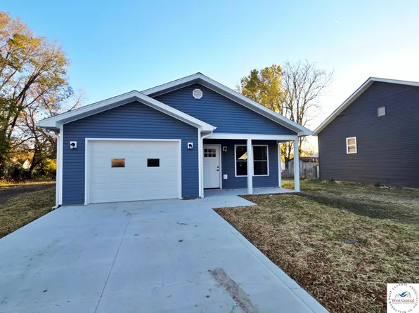 910 E 5th St, Sedalia, MO 65301