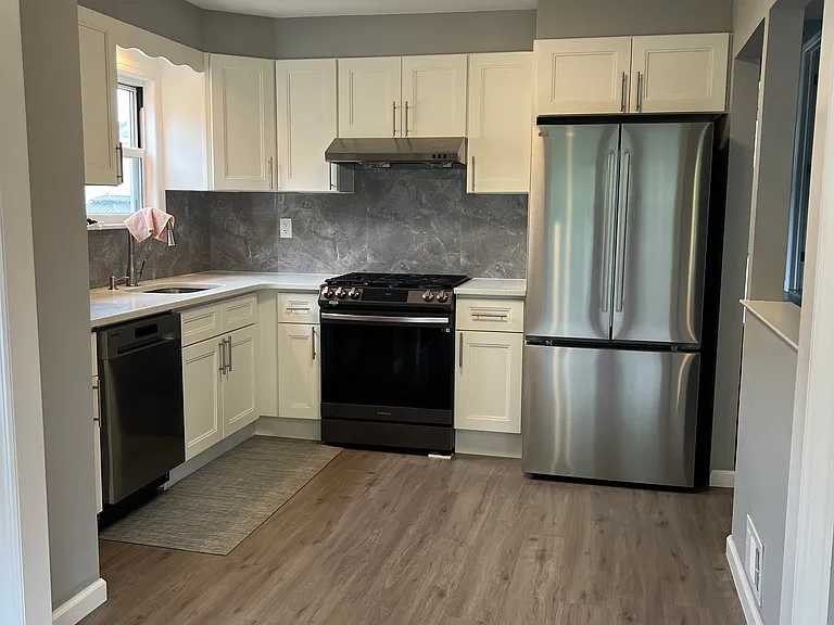 240 Woodrow Rd — Photo 8
