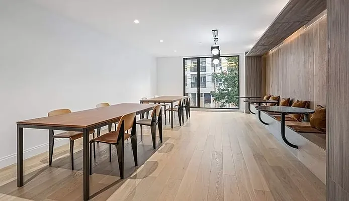 Rented by Nest Seekers International | media 17