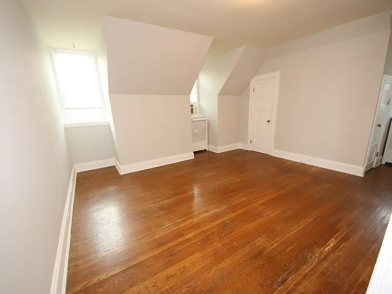 4109 Roland Ave #3F — Photo 11