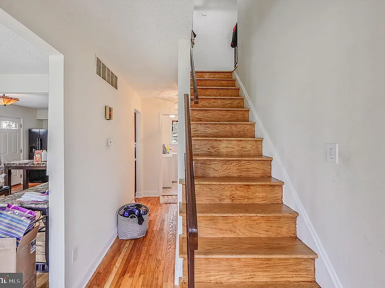 212 E Lafayette Ave — Photo 10