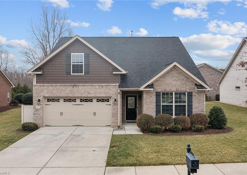 1st image of 2453 Glenkirk Dr