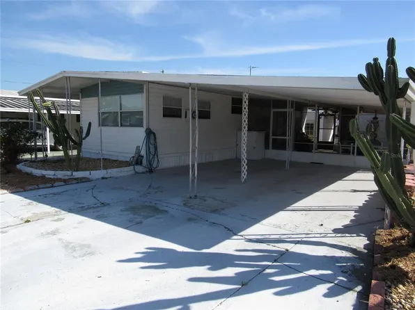 37234 Carol Ave, Zephyrhills, FL 33542