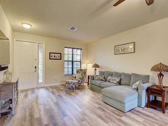 4th image of 3840 Aspen Leaf Dr