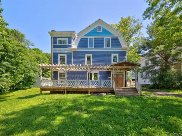 1 Prospect Street, Stamford, NY 12167