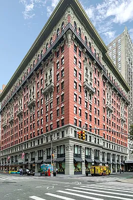 Rented by Reuveni LLC | media 25