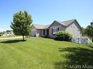 7130 Shady Knoll Dr SE, Caledonia, MI 49316