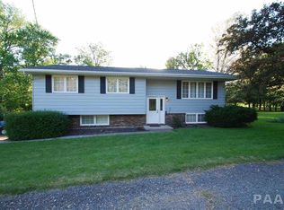 621 S Pinkerton Rd, Hanna City, IL 61536