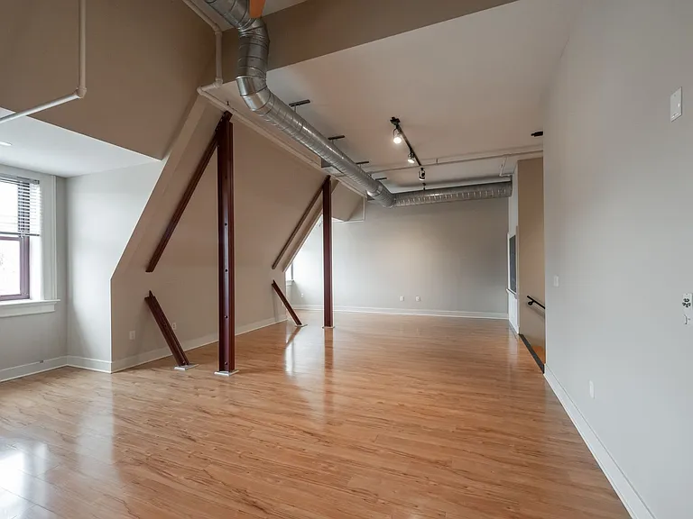 Fifth Avenue School Lofts — Photo 59