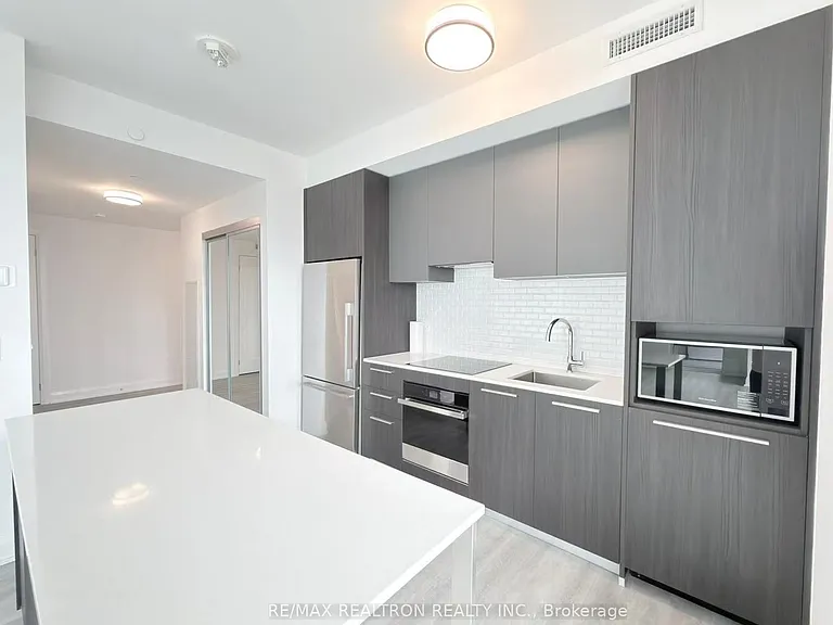 65 Broadway Ave #1609 — Photo 3