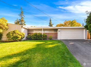 760 14th Way SW, Edmonds, WA 98020