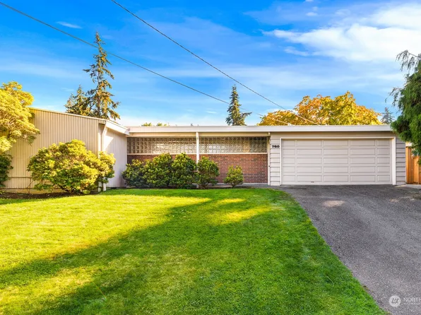 760 14th Way SW, Edmonds, WA 98020