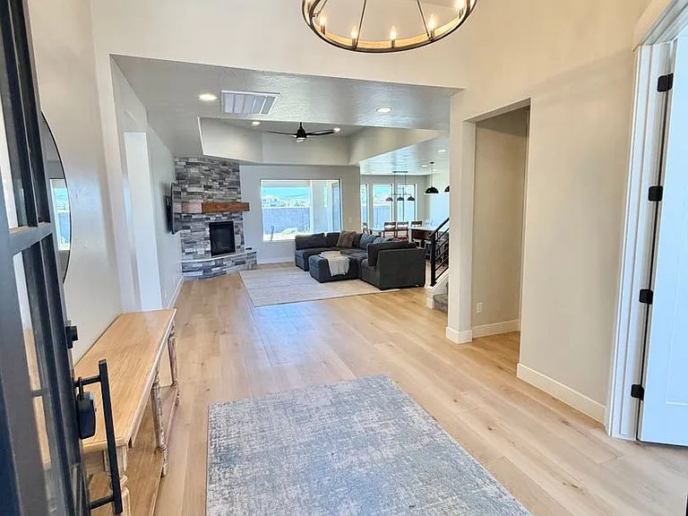 3134 E Blue Heron Dr — Photo 5