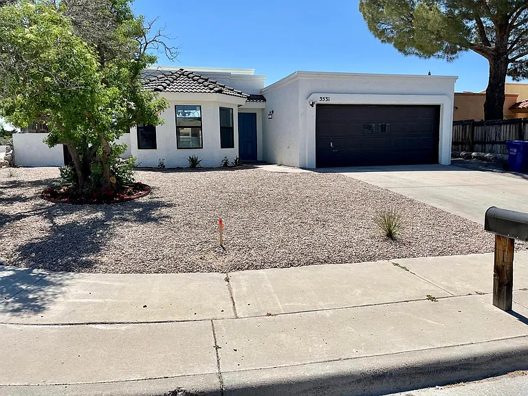 3531 Venus St — Photo 1