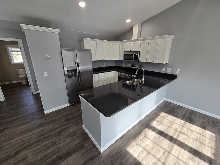 1554 Main Rd — Photo 4