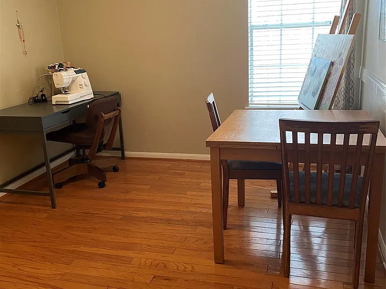 1142 Knoll Crest Ct — Photo 16