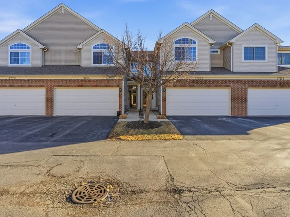 17656 S Gilbert Dr, Lockport, IL 60441