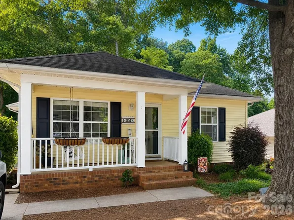 235 6th St, Belmont, NC 28012
