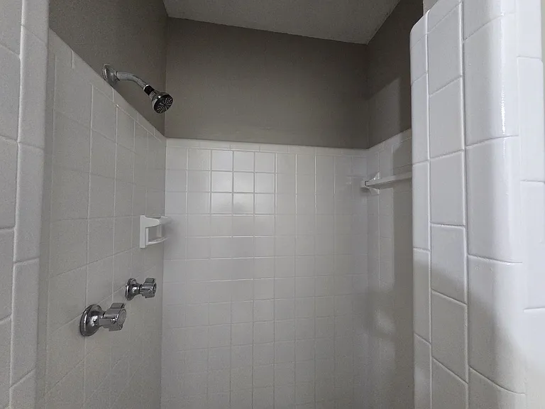 4723 Wooddale Ave — Photo 5