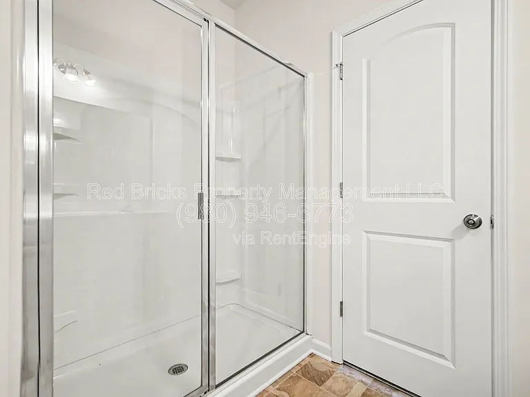 1007 Maylen Trce — Photo 19
