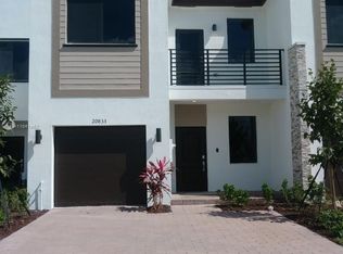20833 NE 2nd Pl, Aventura, FL 33171