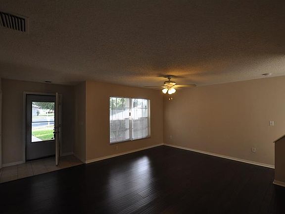 5th image of 6818 Summer Cove Dr