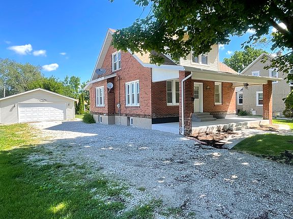 3rd image of 831 Oconor Ave