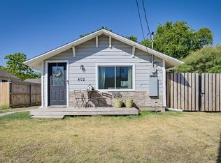 402 E Buffalo St, Forney, TX 75126