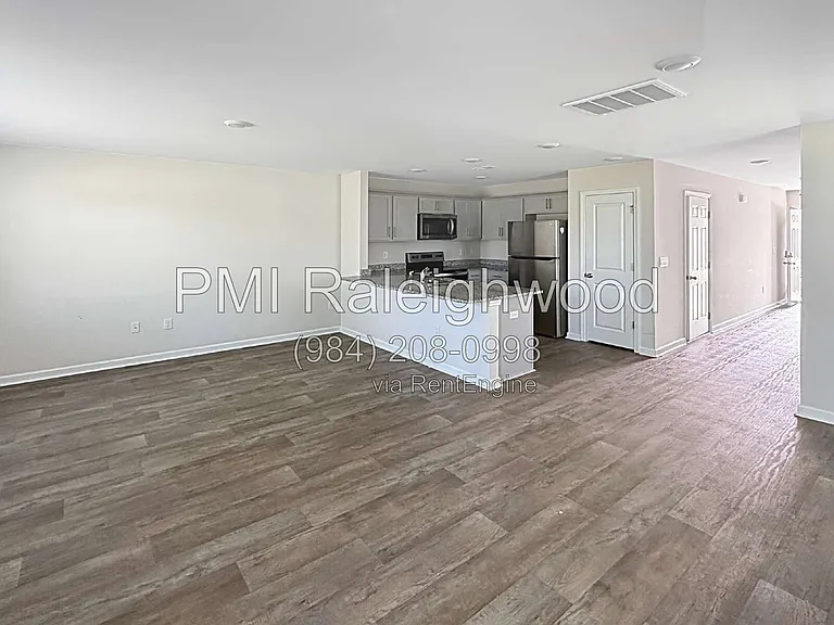 2301 Gracie Ln — Photo 10
