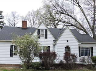 24584 Sprague Rd, Olmsted Falls, OH 44138