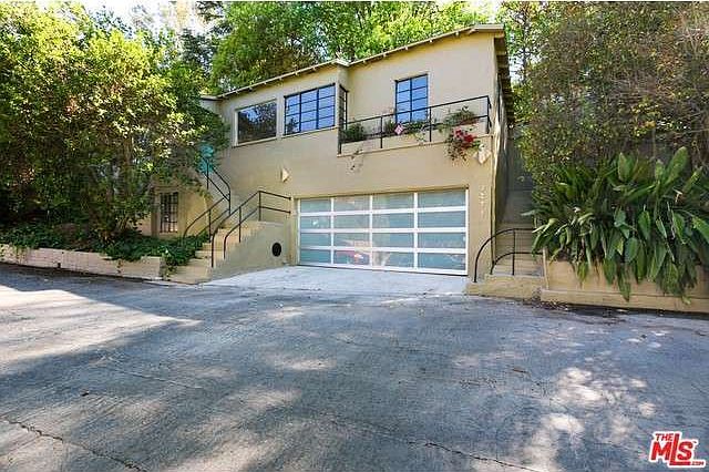 1st image of 3279 Craig Dr