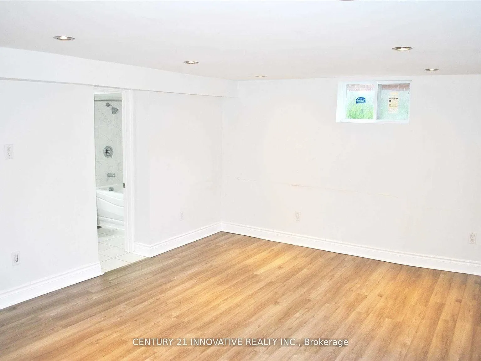 Studio, $1,200 — Photo 4