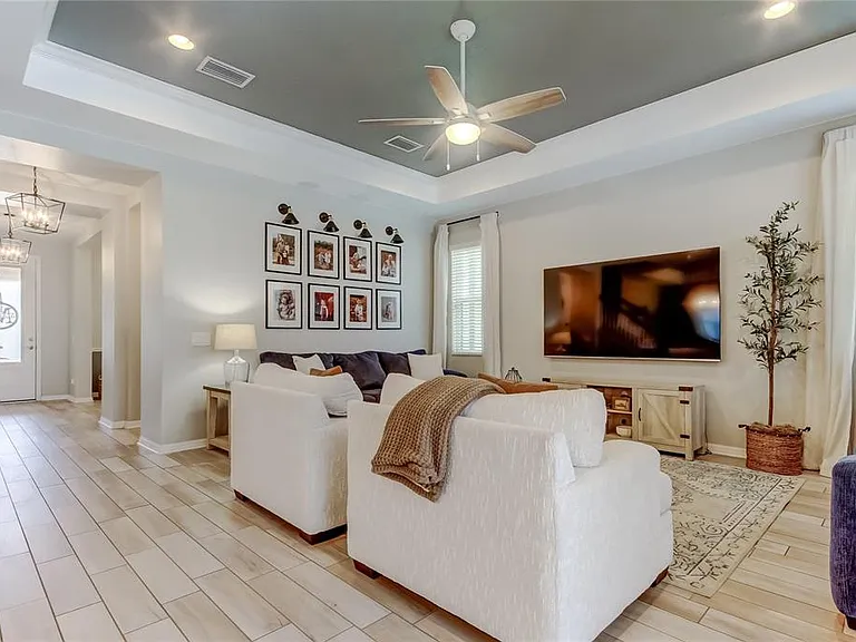 12303 Corkfield Ln — Photo 6