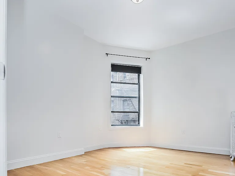 415 Saint Johns Pl #6 — Photo 14