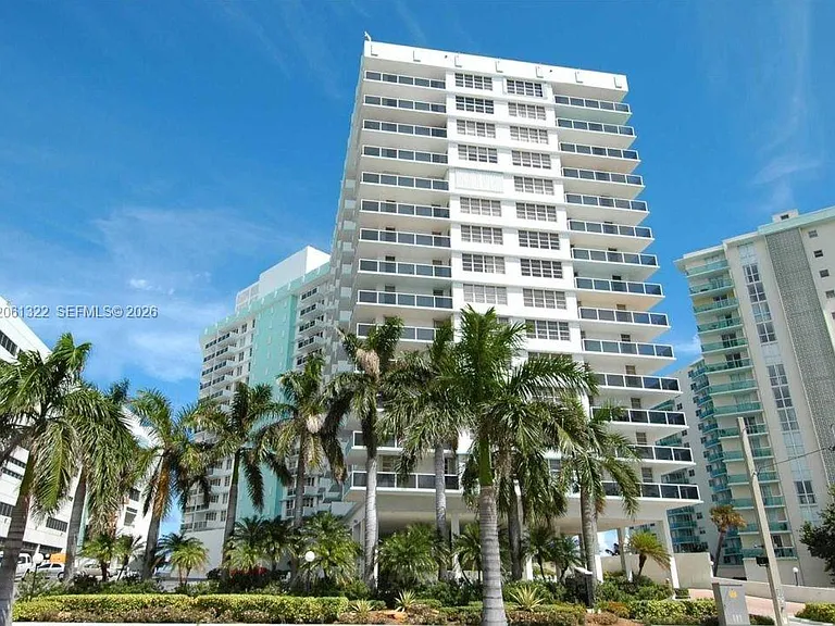 3725 S Ocean Dr #1108 — Photo 1