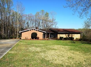 8736 Reedy Creek Rd, Charlotte, NC 28215