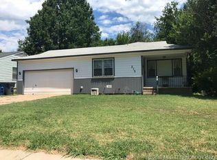 215 W 49th St N, Tulsa, OK 74126