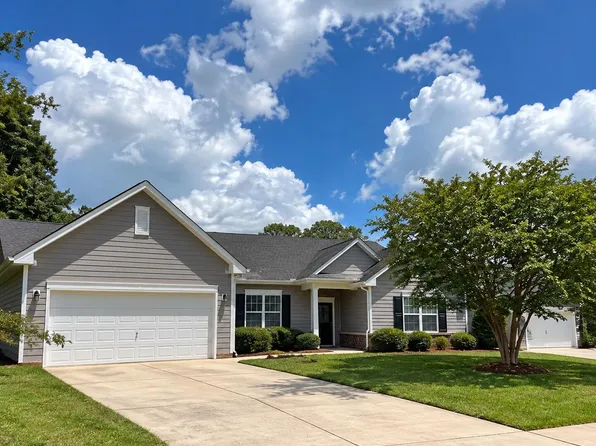 3382 Middlesboro Ave, Summerville, SC 29485