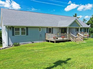 94 County Top Ln, Fancy Gap, VA 24328