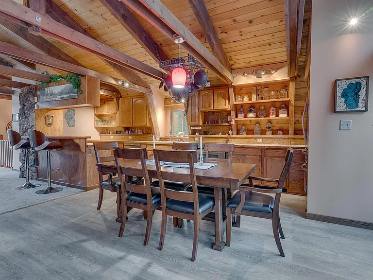2433 Sutter Trl — Photo 6