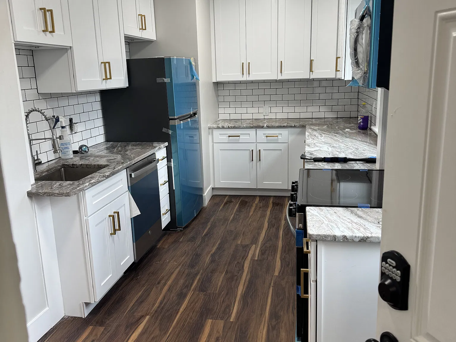 2 bed, 1000 sqft, $2,195 — Photo 2
