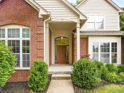1268 Sullivans Rdg, Zionsville, IN, 46077