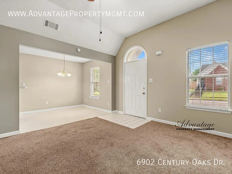 6902 Century Oaks Dr — Photo 4