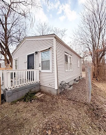 19457 Evergreen Rd — Photo 2